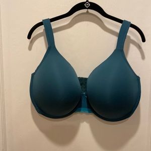 EUC green Cacique Lightly Lined Full Coverage bra 40H